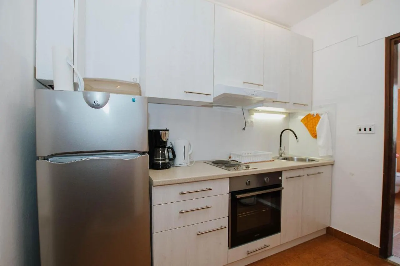 Bugenvila Apartment Trogir